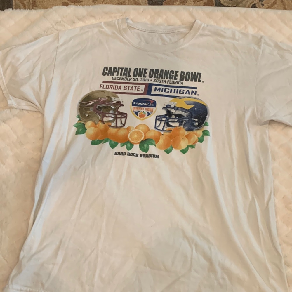 College tshirt